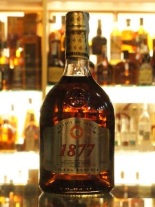 Williams & Humbert 1877 , Solera reserva (36% vol.)